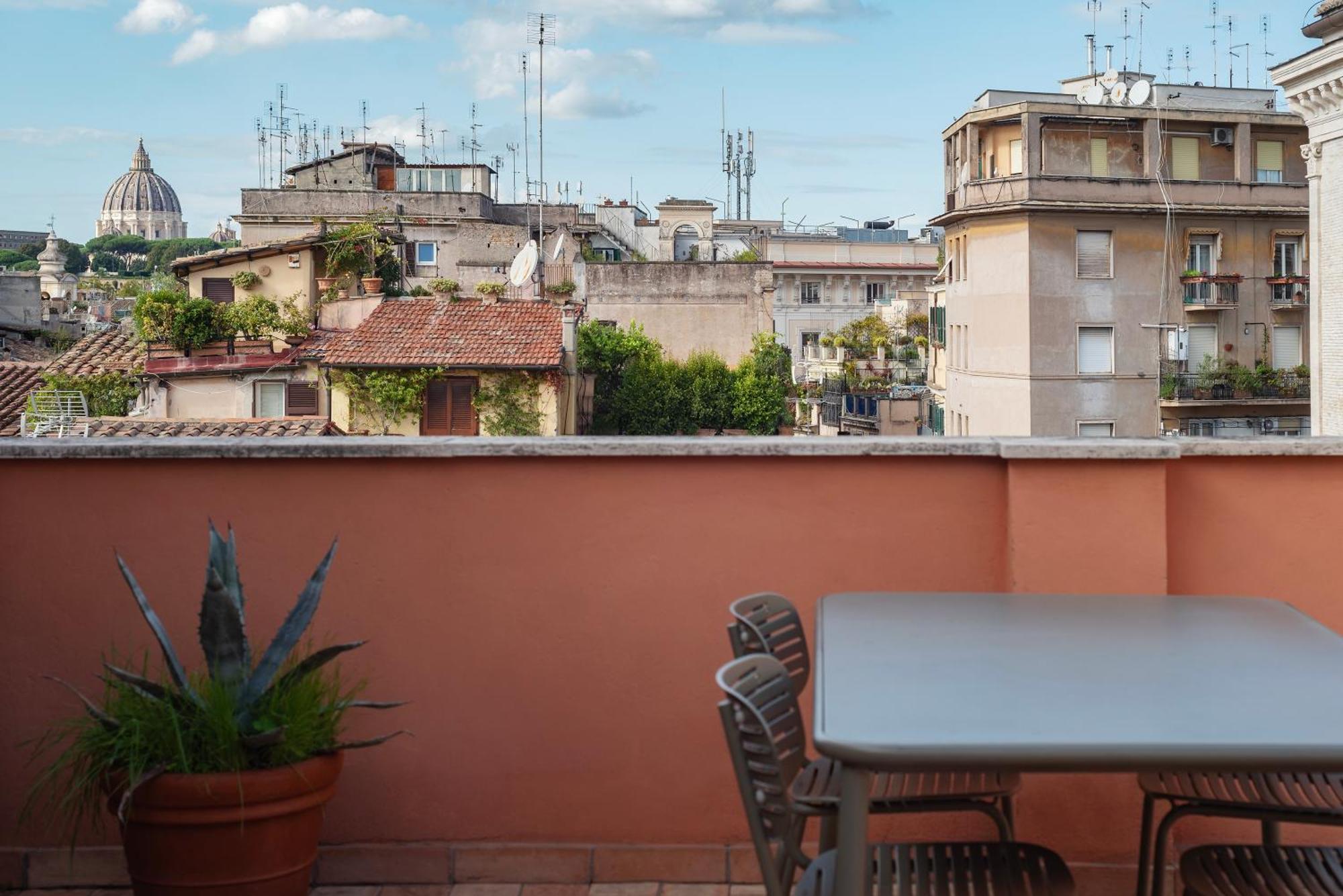Apartment With Terrace In Via Del Pellegrino - FromhometoRom Exterior foto